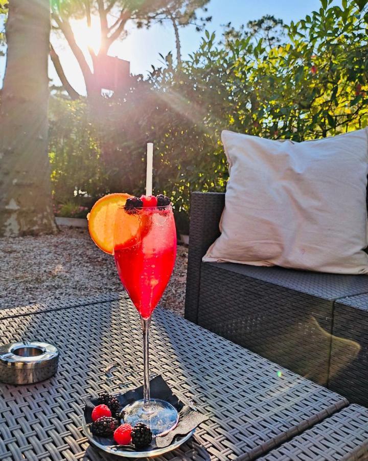 Hotel B&B Des Bains Milano Marittima Luaran gambar