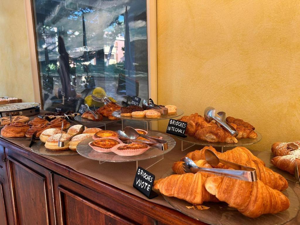 Hotel B&B Des Bains Milano Marittima Luaran gambar