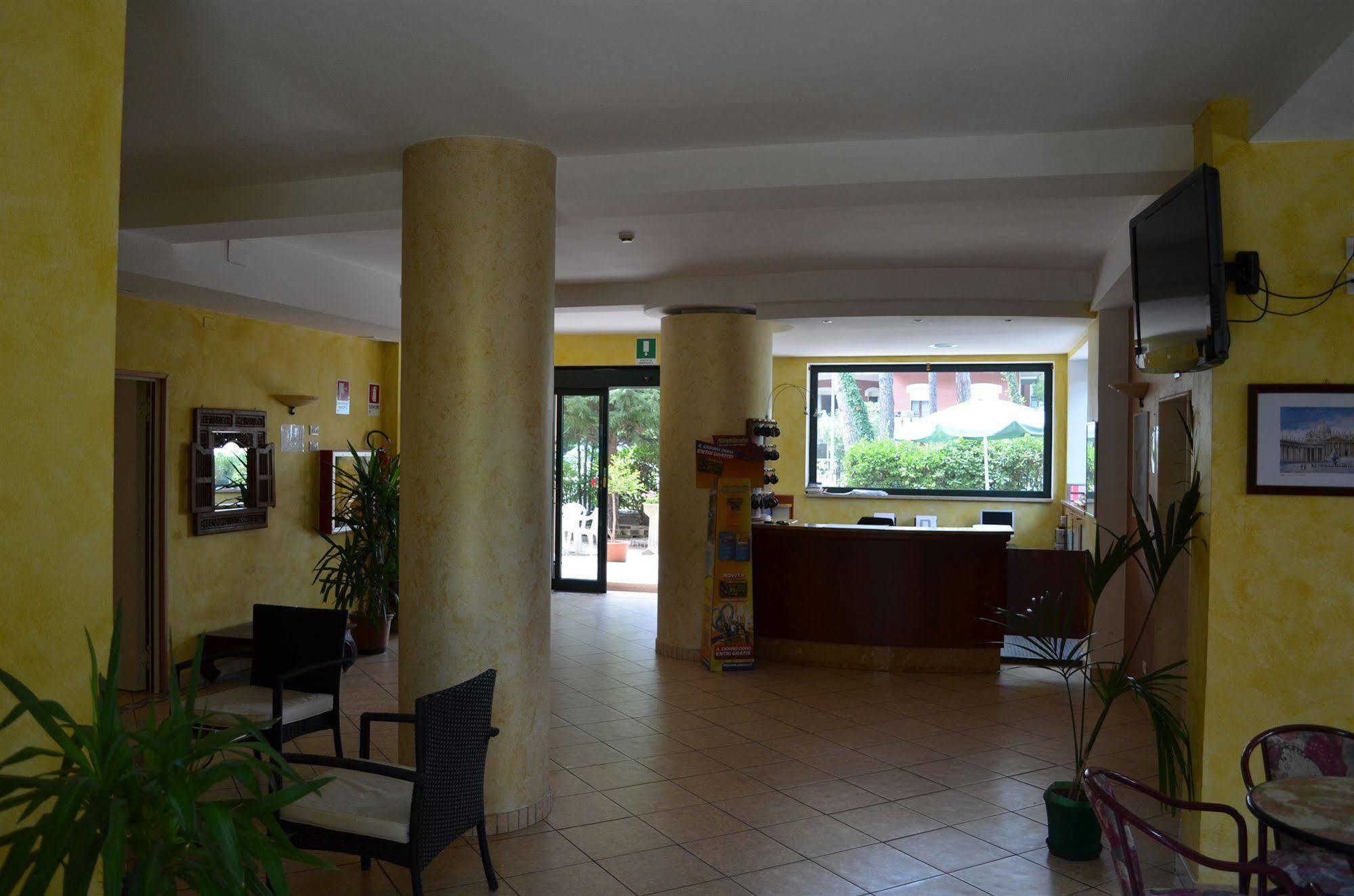 Hotel B&B Des Bains Milano Marittima Luaran gambar